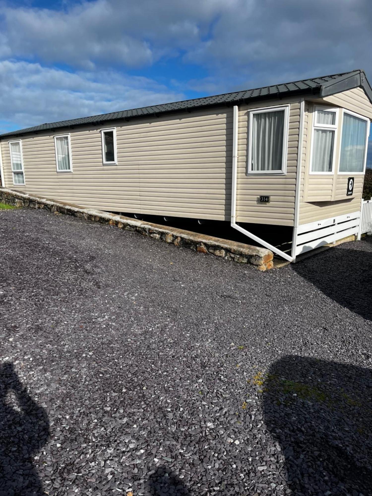 Ger-Y-Bwlch - Spacious Static On 5Star Site With Swimming Pool Benllech Exterior foto